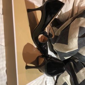 Manolo Blahnik Shoes - Manolo 7.5 shoes - wore 4 times Manolo Blahnik Shoes - Manolo 7.5 shoes - wore 4 times